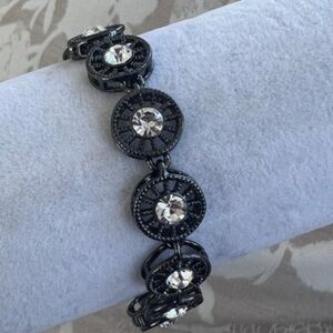Park Lane Focus Bracelet Hematite Filigree Discs